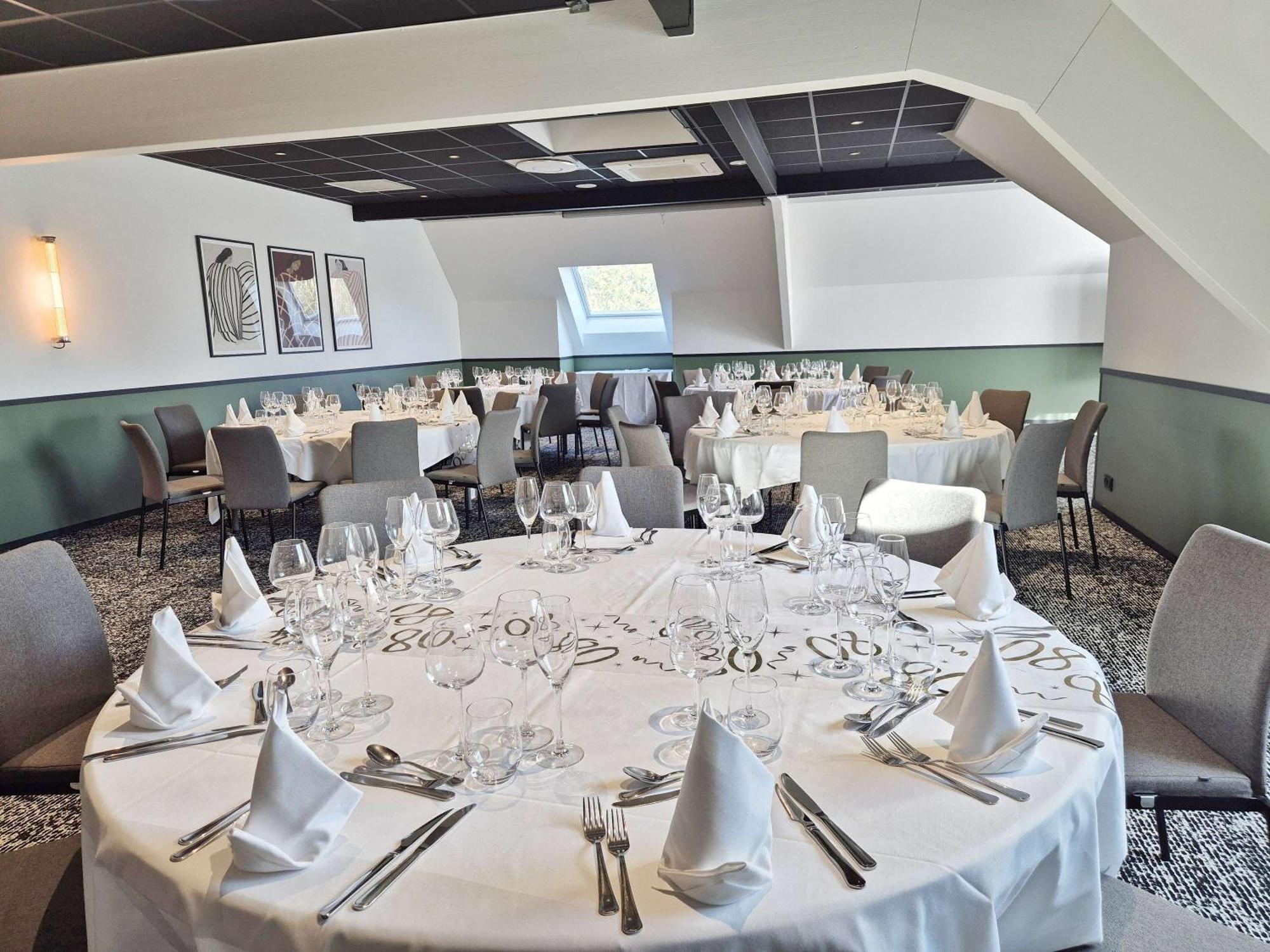 Ibis Beaune La Ferme Aux Vins Esterno foto