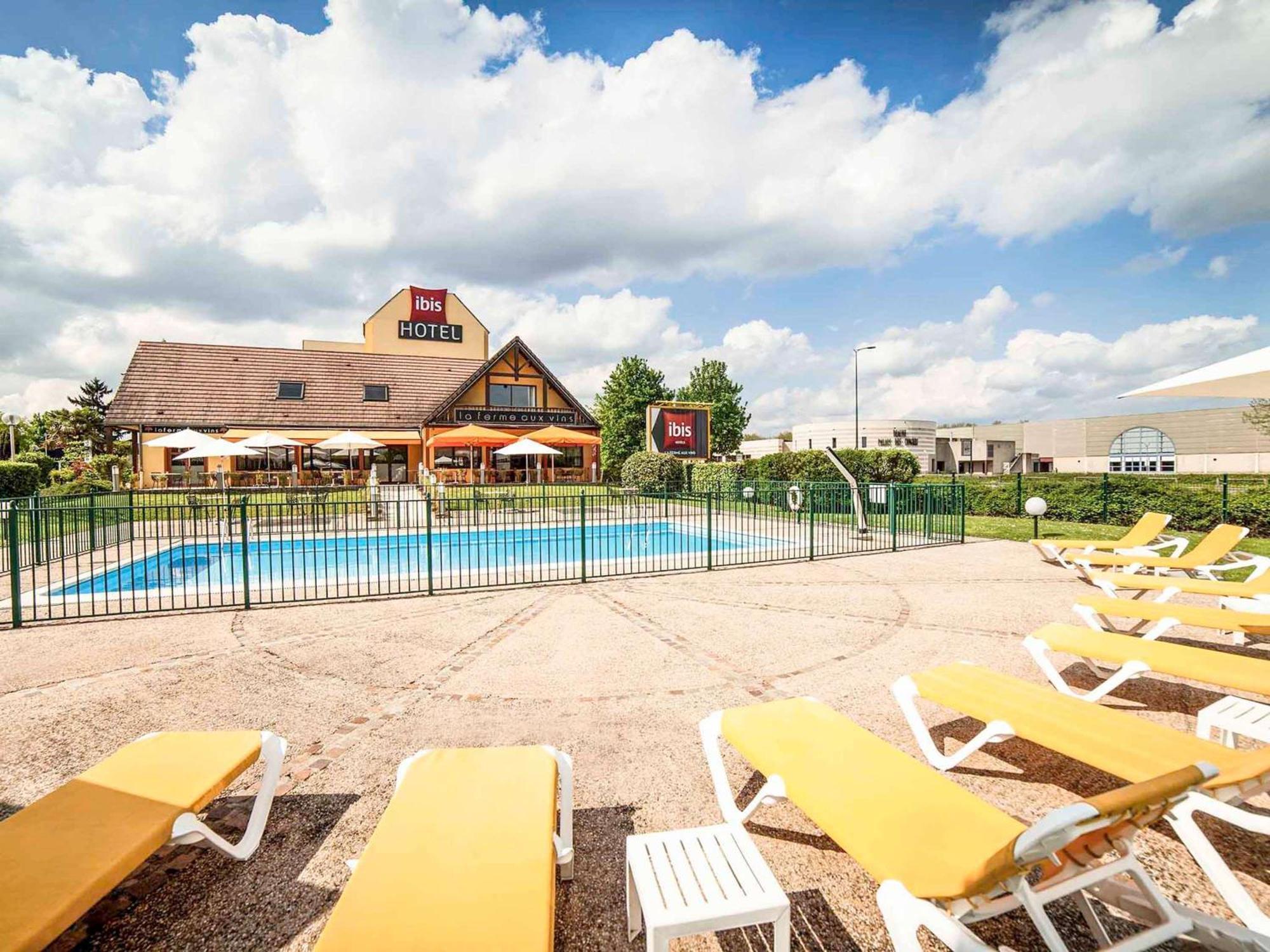 Ibis Beaune La Ferme Aux Vins Esterno foto